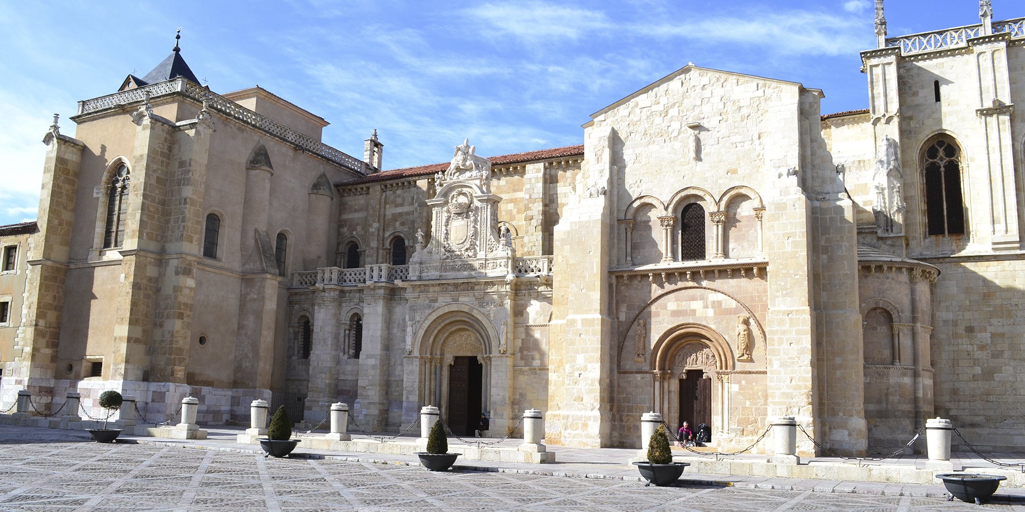 Panorámica de la Basílica de San Isidoro